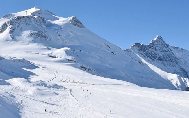 Французские горнолыжные курорты закрываются после объявления карантина 1