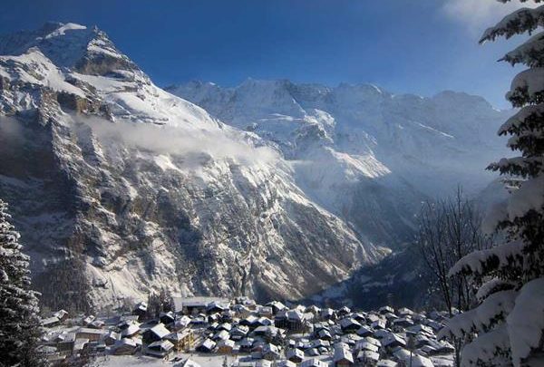 Глава МВД Швейцарии призвал иностранных гостей не посещать горнолыжные курорты страны из-за пандемии 1