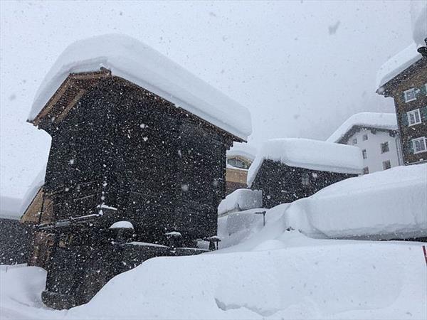 Альпийские курорты вновь завалило снегом 2