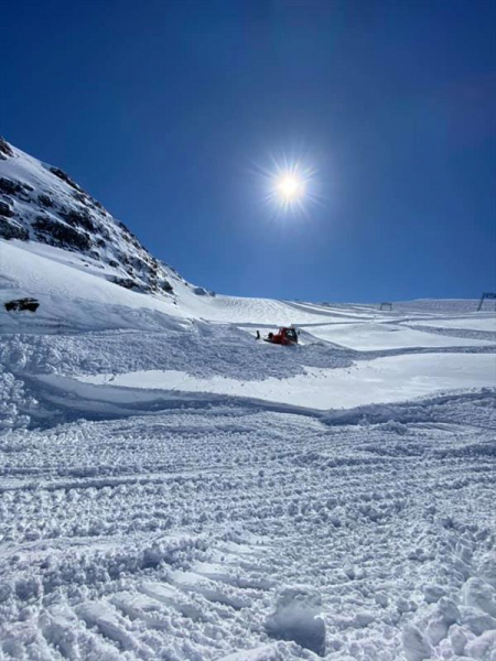 Около десятка горнолыжных курортов Европы и Азии будут работать весной и летом 2