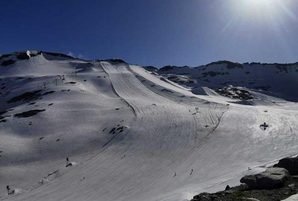 В августе в Европе остаются открытыми только пять ледниковых горнолыжных зон 1