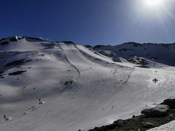 В августе в Европе остаются открытыми только пять ледниковых горнолыжных зон 2