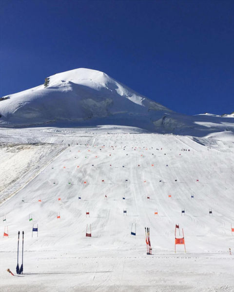 Российские слаломисты проводят второй подряд лыжный сбор в Саас-Фе 2