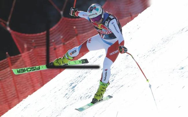 Швейцарский горнолыжник травмировался в Заальбахе 1