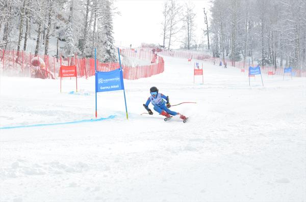 На ГК «Манжерок» прошли открытые республиканские детско-юношеские соревнования по горнолыжному спорту 1