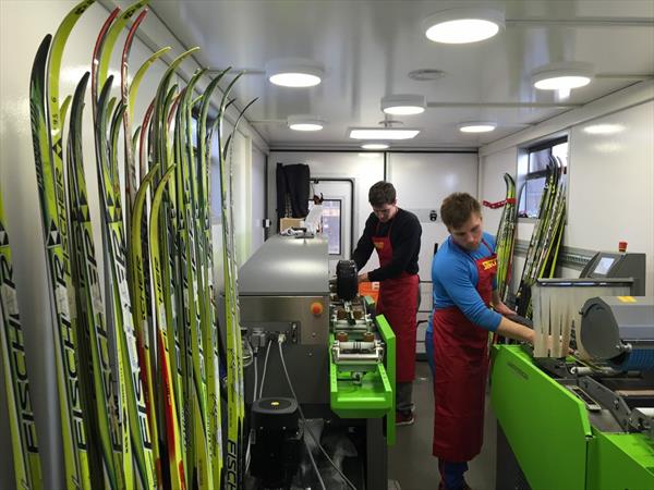 Мобильный сервисный центр по направлению «Горные лыжи» работает в Белорецке 2