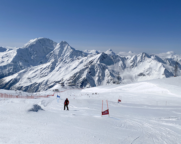 Подводим итоги весенне-летней подготовке российских горнолыжников на Эльбрусе 2